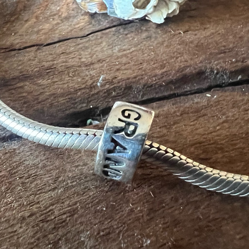Authentic Chamilia Charm Grandmother Abuela Grand Mere in 925 Sterling Silver